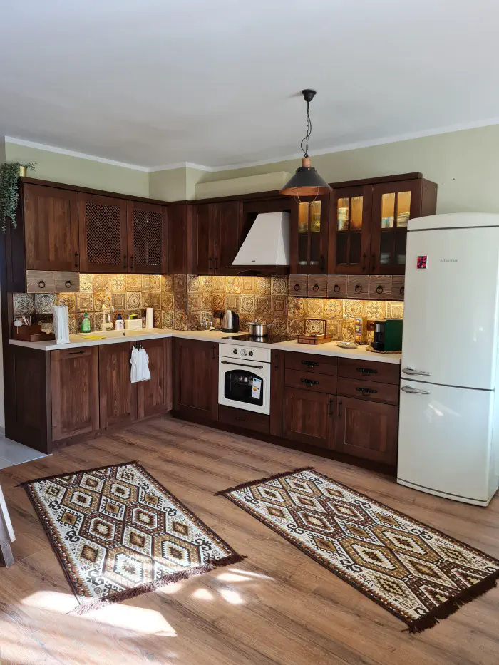For the Large Family – holiday flat – a large lime kitchen and a multi-purpose bedroom, photo 1
