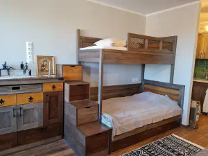 For the Large Family – holiday flat – a large lime kitchen and a multi-purpose bedroom, photo 4