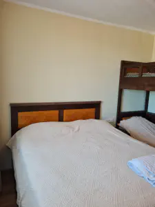 For the Large Family – holiday flat – a large lime kitchen and a multi-purpose bedroom, photo 6