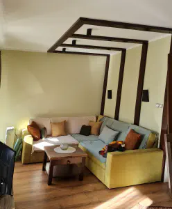 For the Large Family – holiday flat – a large lime kitchen and a multi-purpose bedroom, photo 11